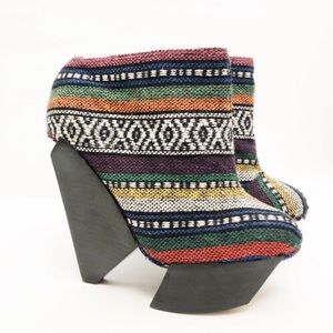 Senso Diffusion Delilah Aztec Print Bootie